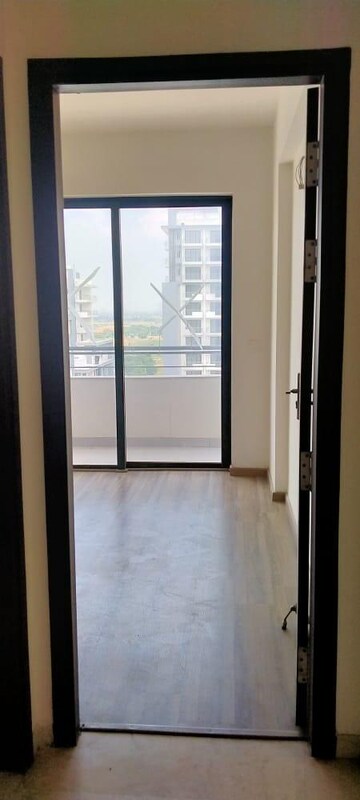 Room in 3.5 BHK Builder Floor at Smart World Gems, Sector 89 – for Sale