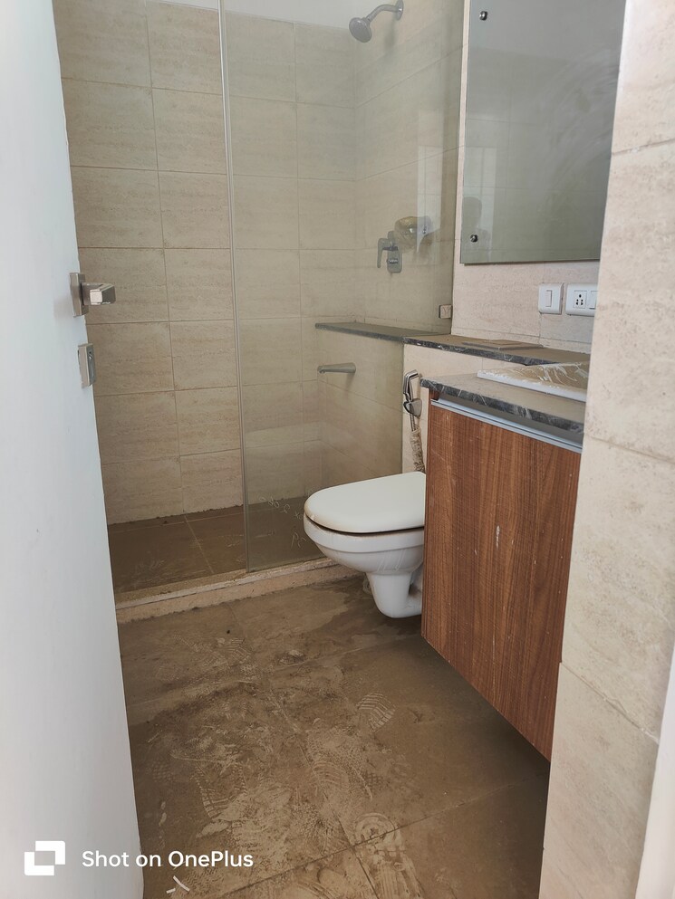 Bathroom, dlf-the-primus 3 Bedroom 1799 Sq.Ft. Apartment In Sector 82a Gurgaon 7528633