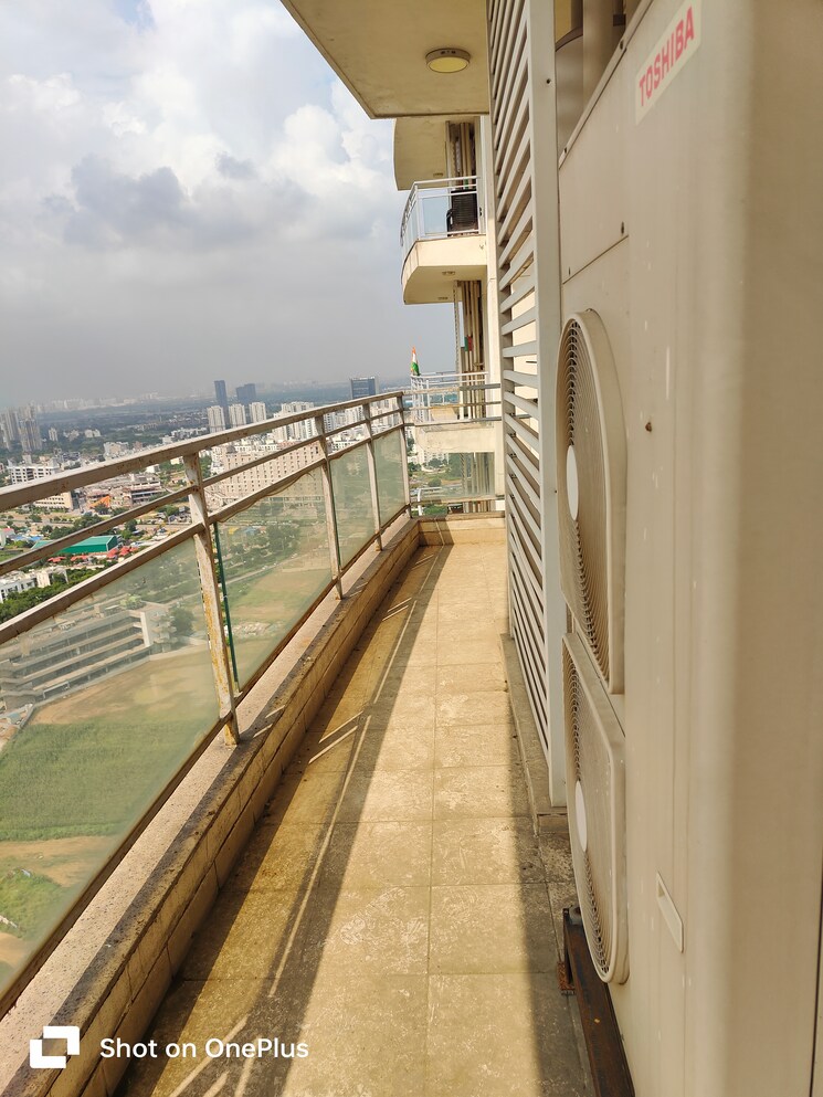 Balcony, dlf-the-primus 3 Bedroom 1799 Sq.Ft. Apartment In Sector 82a Gurgaon 7528649