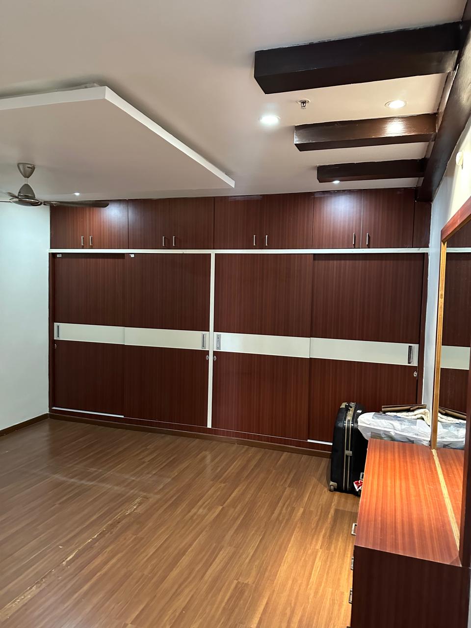 Rental 3 Bedroom 2100 Sq.Ft. Apartment in Aditya Empress Towers