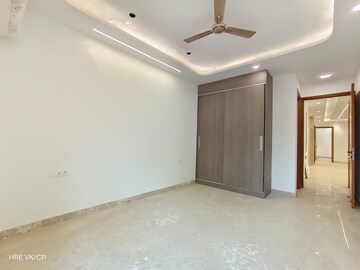 Room in 3 BHK Builder Floor at Vasant Kunj – for Sale