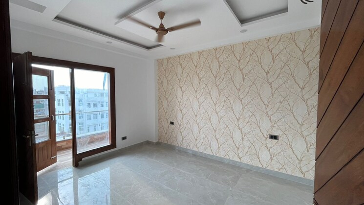 Room, sector 85 3 Bedroom 2250 Sq.Ft. Builder Floor In Sector 85 Faridabad 7528952