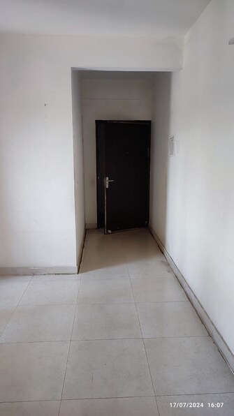 1 BHK Apartment For Rent in Shree Vardhman Green Court Sector 90 Gurgaon  7529277