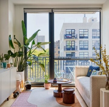 Living Room in 3.5 BHK Apartment at Dwarka Sector 16 – for Sale
