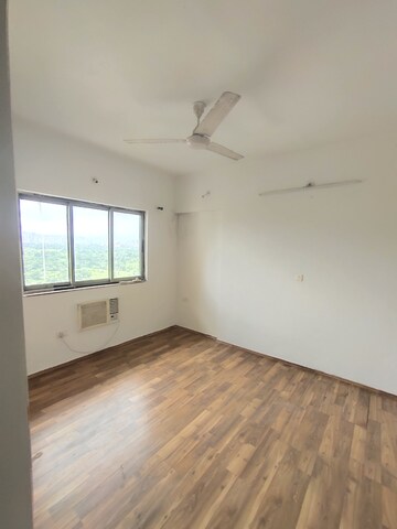 Room in 2.5 BHK Apartment at Lodha Casa Rio, Dombivli East – for Sale