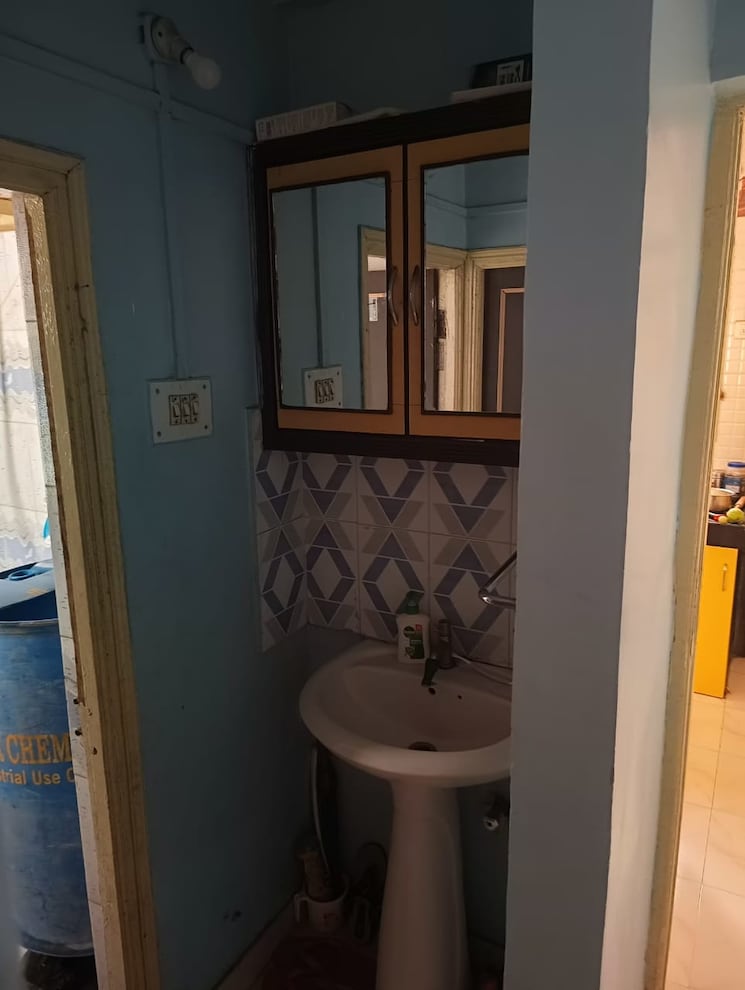 Bathroom, balaji-apartments-chintamani-nagar 1 Bedroom 540 Sq.Ft. Apartment In Chintamani Nagar Pune 7529497