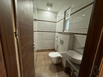 Bathroom in 2 BHK Builder Floor at Saket – for Sale