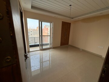 Room in 3 BHK Builder Floor at Chattarpur – for Sale