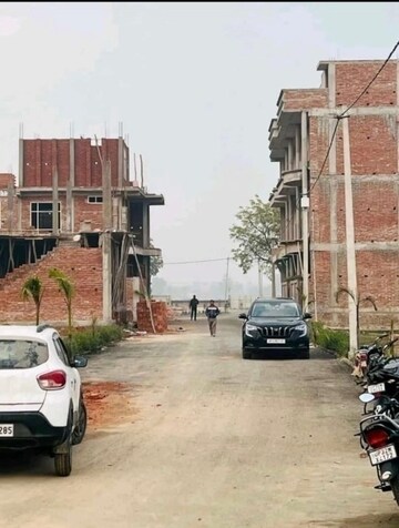  Plot For Sale in Sultanpur Road