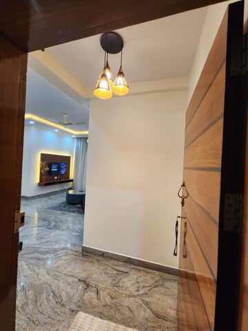 Room in 3 BHK Apartment at Richmond Town – for Rent