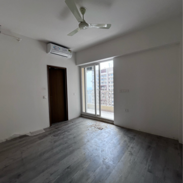 Room in 3 BHK Apartment at ABA Ivy County, Sector 75 – for Sale
