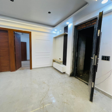 Room in 2 BHK Apartment at Sector 104 – for Sale