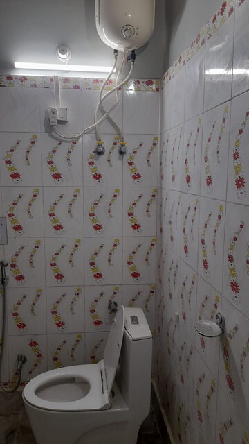 Bathroom in 3 BHK Apartment at Mahanagar – for Sale