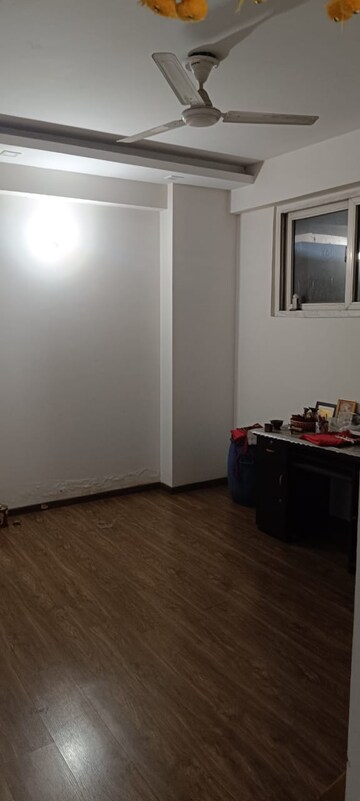 रेसिडेंशियल घर वर्ग मीटर फॉर रेंट इन राज बाग ग़ाज़ियाबाद  7530310