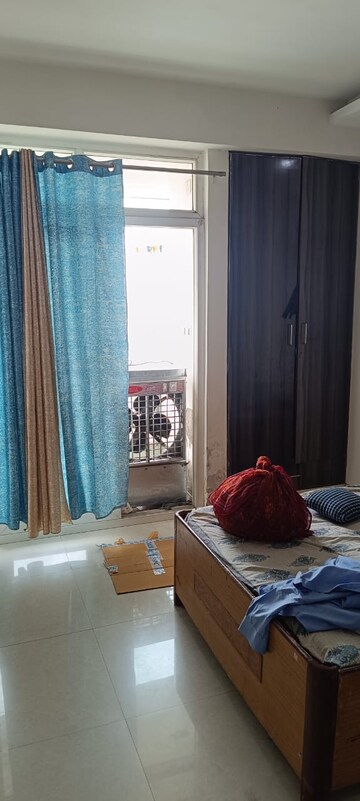 रेसिडेंशियल घर वर्ग मीटर फॉर रेंट इन राज बाग ग़ाज़ियाबाद  7530310