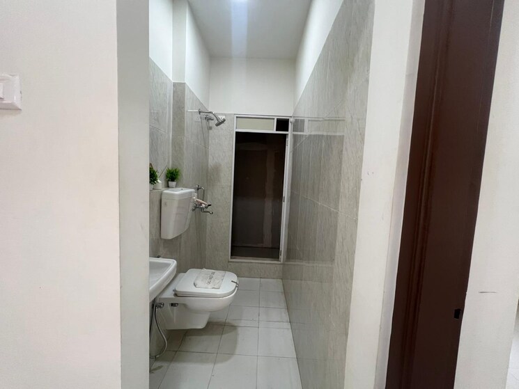 Bathroom, puraniks-elito-grand-central 2 Bedroom 680 Sq.Ft. Apartment In Vartak Nagar Thane 7530407