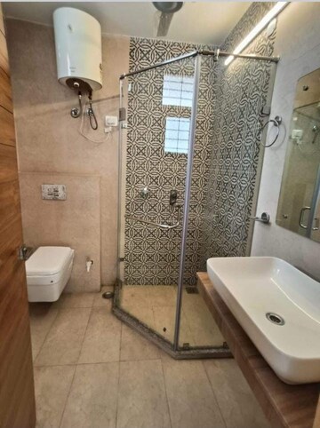 Bathroom in 4 BHK Builder Floor at Ardee City, Sector 52 – for Sale