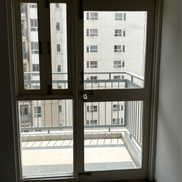 Room in 2 BHK Apartment at Ace Palm Floors, Sector 89 – for Sale