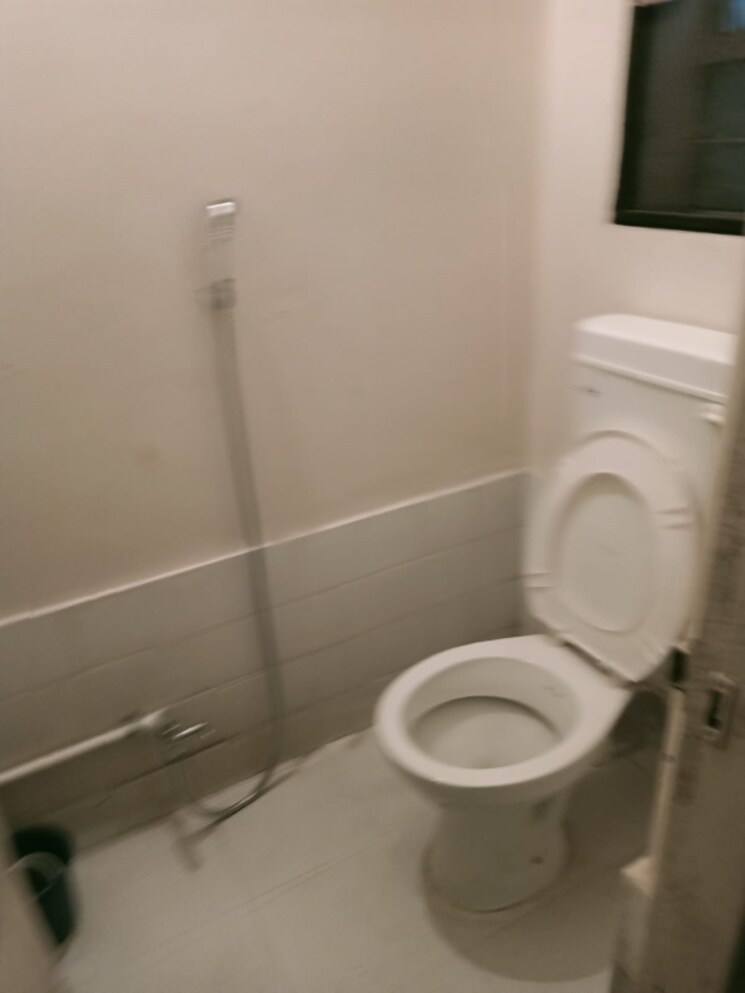 Bathroom, sarala-apartments-model-colony 2 Bedroom 1200 Sq.Ft. Apartment In Model Colony Pune 7531150