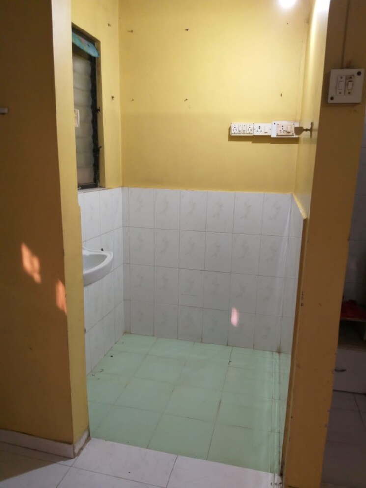 Bathroom, triveni-apartments-model-colony 2 Bedroom 1034 Sq.Ft. Apartment In Model Colony Pune 7531161