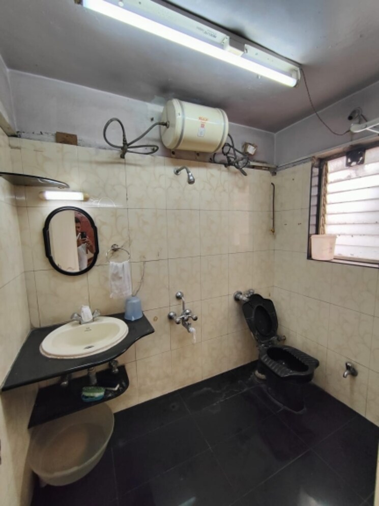Attached Bathroom, colonial-hearth 2 Bedroom 850 Sq.Ft. Apartment In Model Colony Pune 7531185