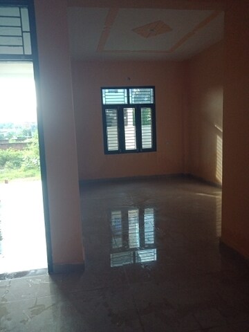 Room in 2 BHK Independent House at Jankipuram – for Sale