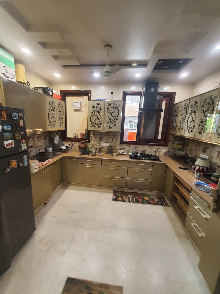 Kitchen, sainik vihar 2 Bedroom 1200 Sq.Ft. Builder Floor In Sainik Vihar Delhi 7531335