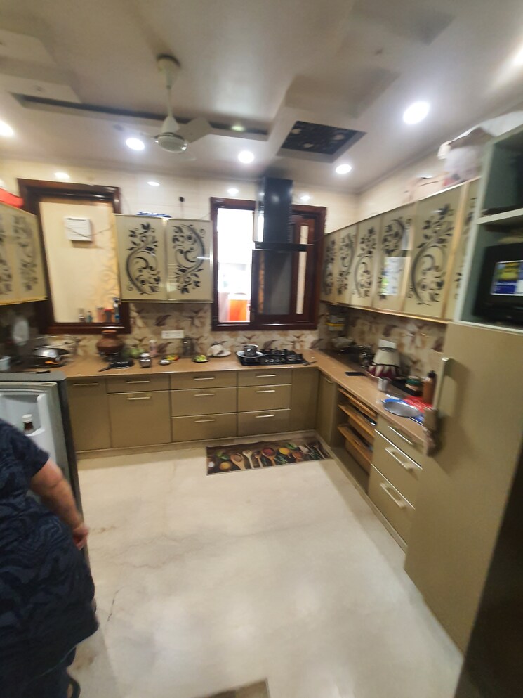 Kitchen, sainik vihar 2 Bedroom 1200 Sq.Ft. Builder Floor In Sainik Vihar Delhi 7531335