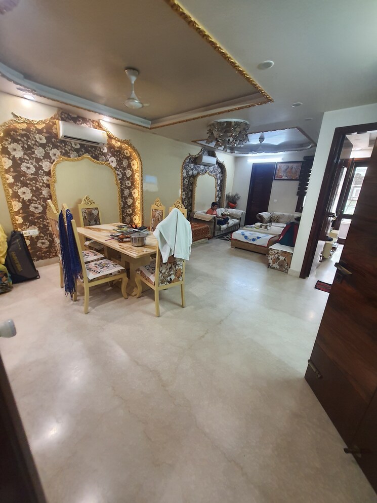 Living Room, sainik vihar 2 Bedroom 1200 Sq.Ft. Builder Floor In Sainik Vihar Delhi 7531335