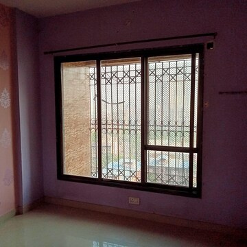 Room in 2 BHK Apartment at Mohan Pride, Wayle Nagar – for Sale