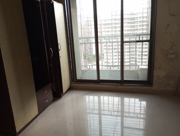 Room in 1 BHK Apartment at Platinum Experio, Kalamboli – for Sale