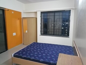 रेसिडेंशियल फ्लैट वर्ग फुट फॉर रेंट इन हडापसर पुणे  7531850