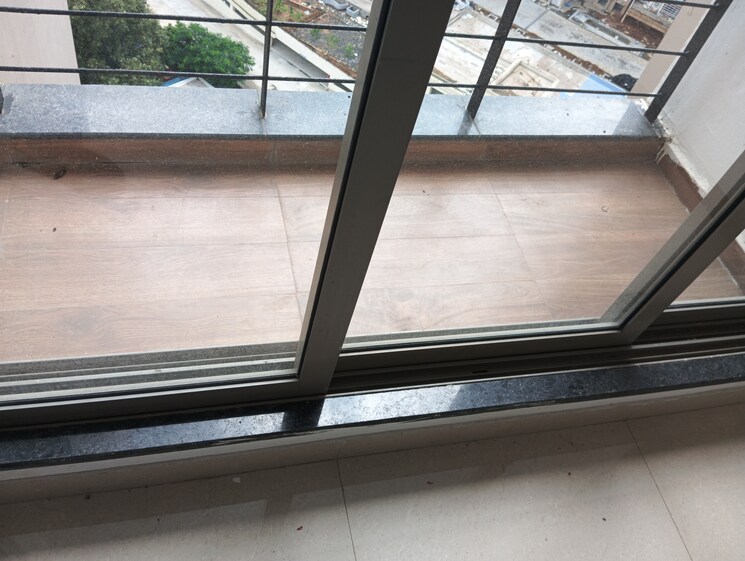 Balcony, runwal-eirene-part-1 2 Bedroom 568 Sq.Ft. Apartment In Balkum Pada Thane 7531945