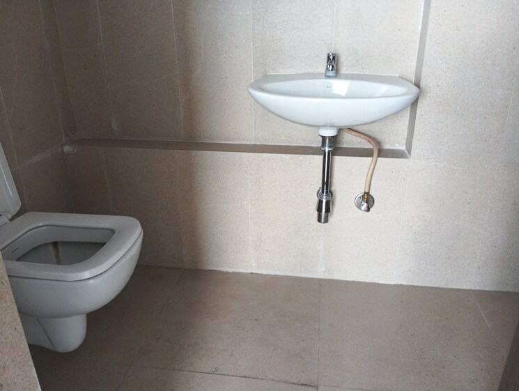 Bathroom, runwal-eirene-part-1 2 Bedroom 568 Sq.Ft. Apartment In Balkum Pada Thane 7531945