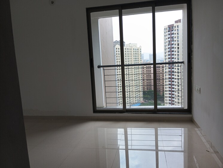 Room, runwal-eirene-part-1 2 Bedroom 568 Sq.Ft. Apartment In Balkum Pada Thane 7531945