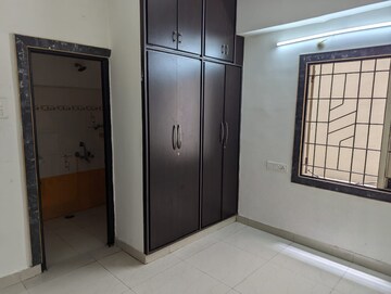 Room in 4 BHK Apartment at Narsingi – for Sale