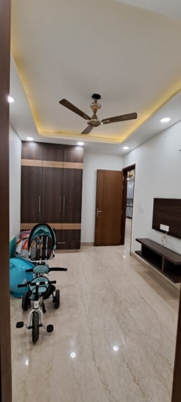 Bedroom in 3 BHK Builder Floor at Vikas Puri – for Sale