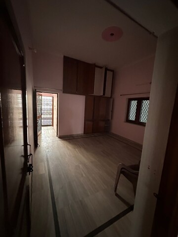 रेसिडेंशियल घर वर्ग फुट फॉर रेंट इन जीएमएस रोड देहरादून  7532082