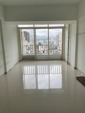 Room in 3 BHK Apartment at Gardenia Golf City, Sector 75 – for Sale