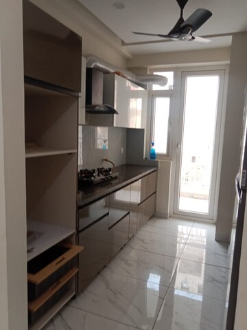 Room in 3 BHK Apartment at Sushma Valencia, Nagla Road – for Sale