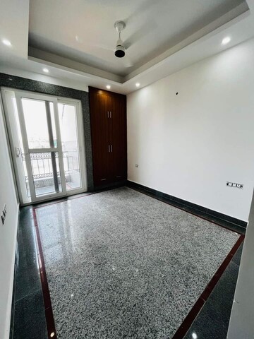 रेसिडेंशियल बिल्डर फ्लोर वर्ग फुट फॉर रेंट इन चट्टरपुर दिल्ली  7532988