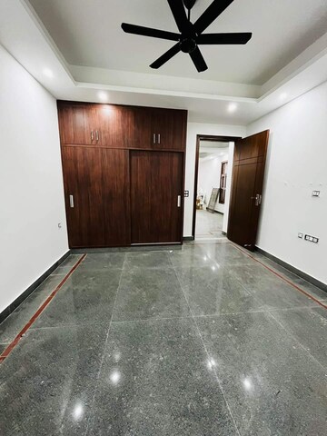 रेसिडेंशियल बिल्डर फ्लोर वर्ग फुट फॉर रेंट इन चट्टरपुर दिल्ली  7532988