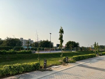  Plot – Garden View at BPTP District Phase 2, Sector 84 - for Sale