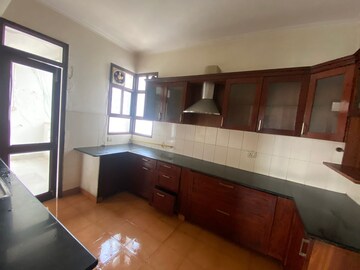 Kitchen in 3 BHK Apartment at Parsvnath Green Ville, Sector 48 – for Sale