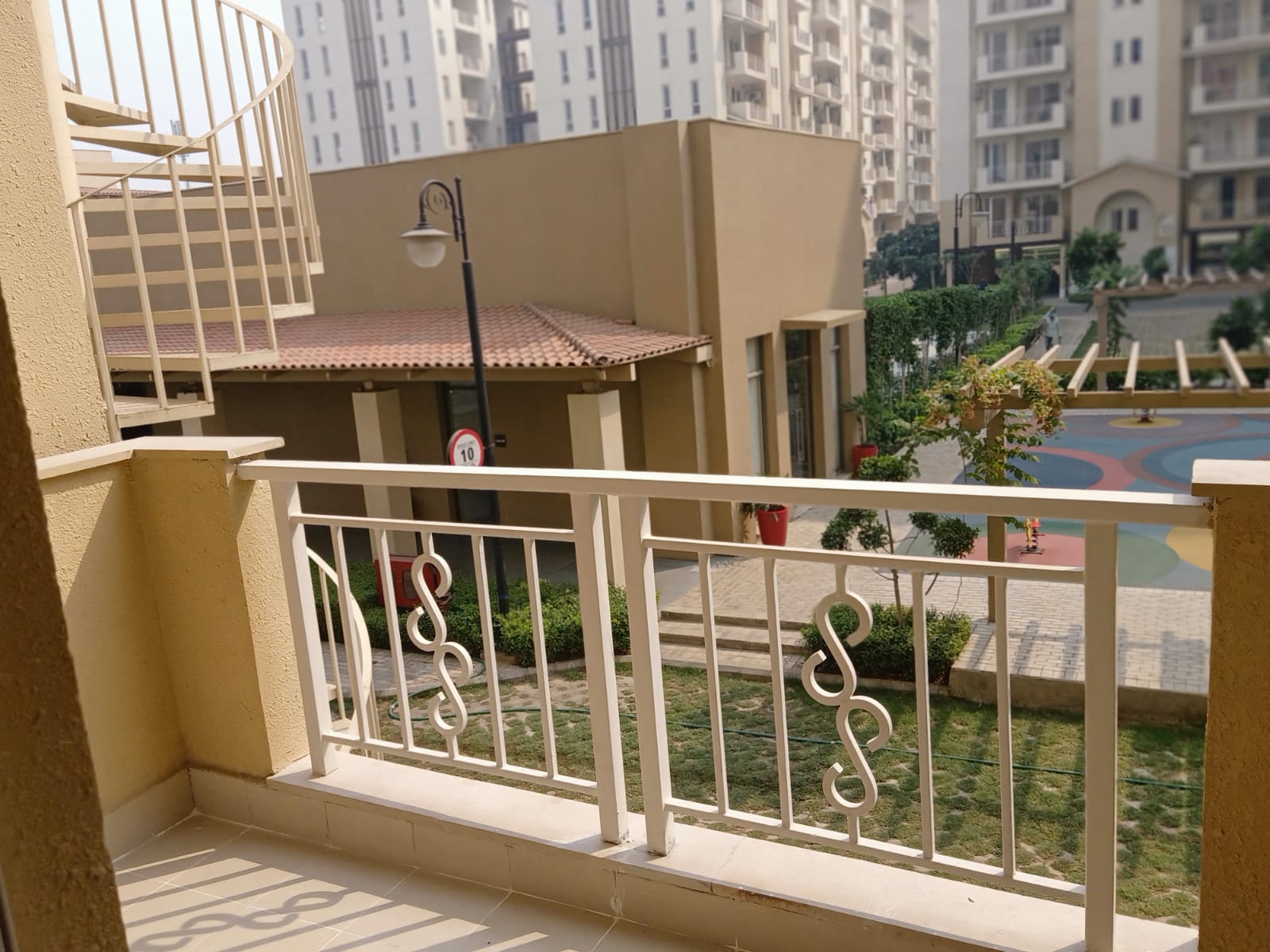 3 BHK + Servant Room,Study Room 1450 Sq.Ft. Apartment in Emaar Palm Hills