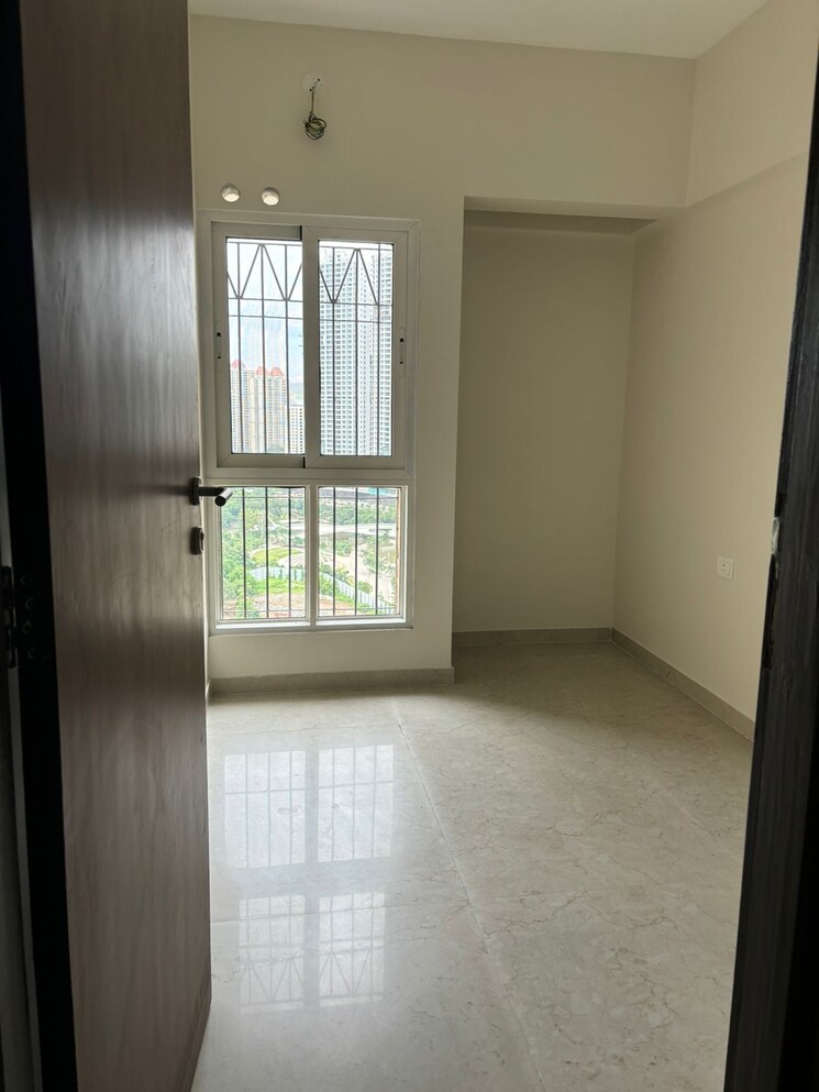 Room, dosti-west-county-phase-4-dosti-pine 2 Bedroom 639 Sq.Ft. Apartment In Balkum Pada Thane 7533832