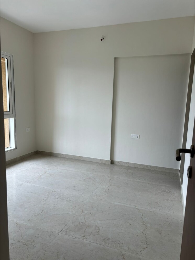 Room, dosti-west-county-phase-4-dosti-pine 2 Bedroom 639 Sq.Ft. Apartment In Balkum Pada Thane 7533832