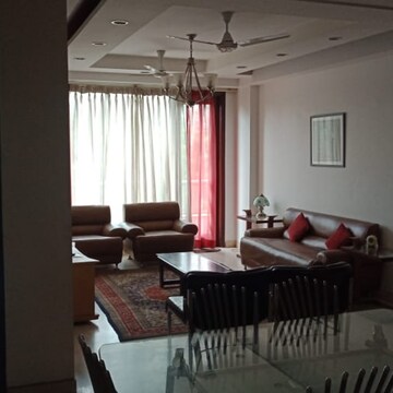 Master Bedroom in 3 BHK Builder Floor at Saket – for Rent