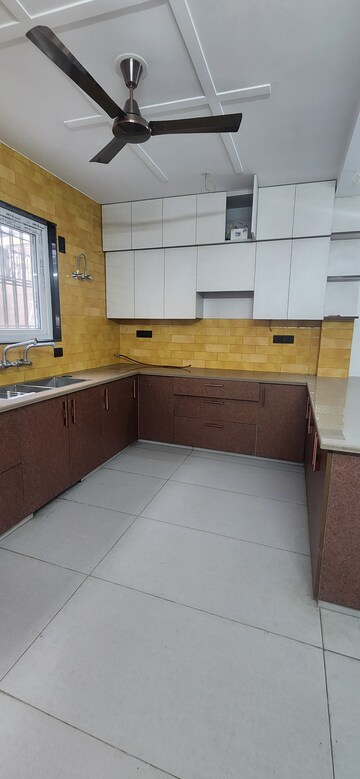 3 BHK Apartment For Rent in Mayur Vihar Phase 1 Delhi  7534092