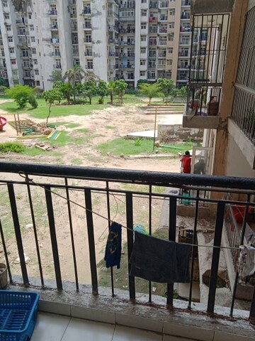Balcony in 2.5 BHK Apartment at Amrapali Golf Homes, Sector 4, Greater Noida – for Sale